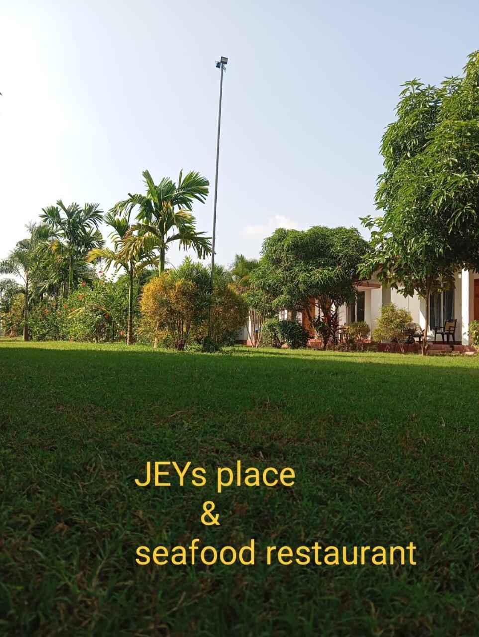 Jeys Place Nilaveli Exterior photo