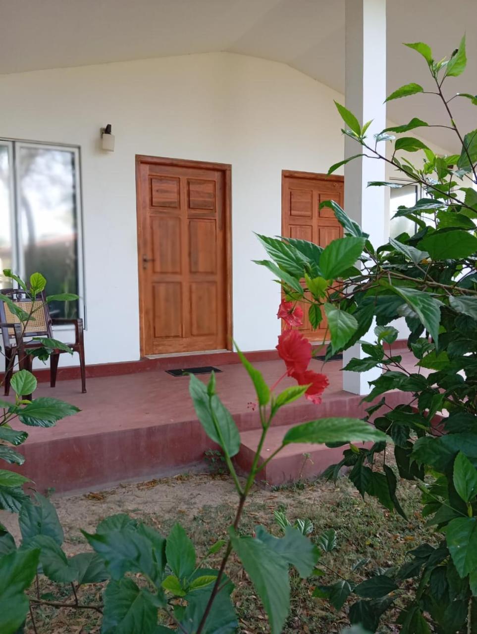 Jeys Place Nilaveli Exterior photo